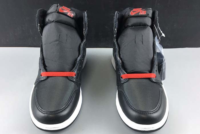air jordan 1 “black satin” 555088-060