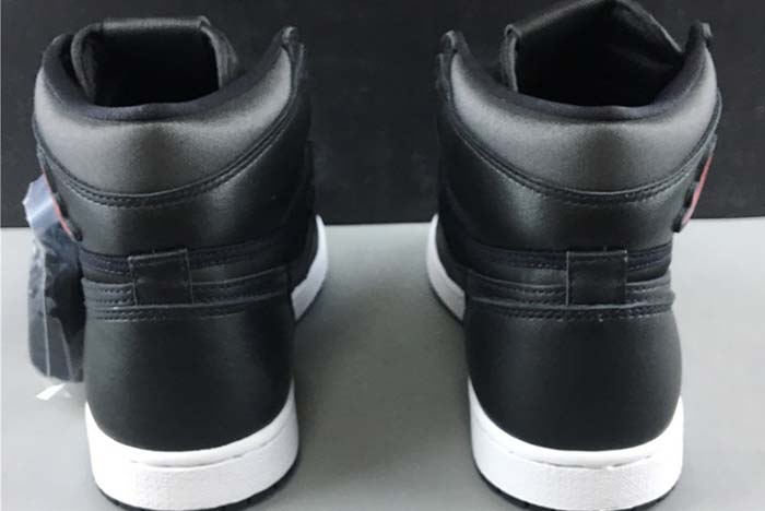air jordan 1 “black satin” 555088-060