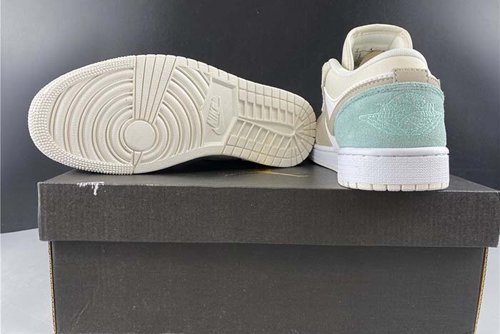 air jordan 1 low “paris”  cv3043-100