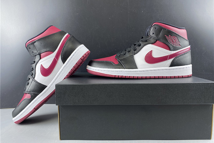 jordan 1 mid 554724-066