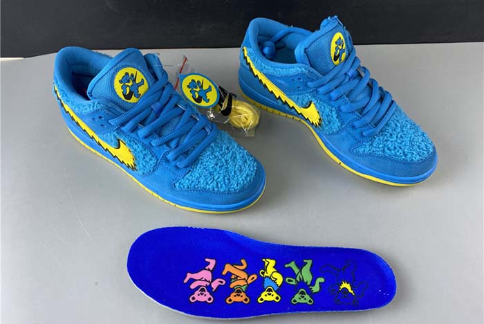 grateful dead x nike sb dunk low “blue bear” cj5378-400