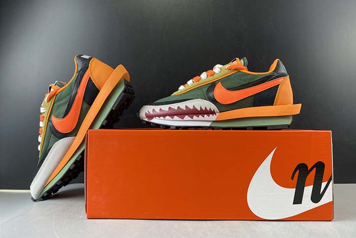sacai x nike lvd waffle daybreak swoosh bv0073-007