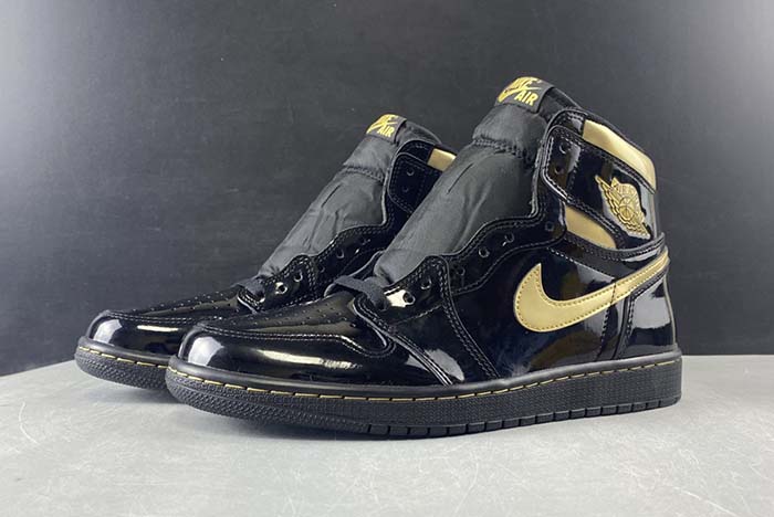 air jordan 1 high og  555088-032