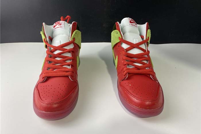 dunk sb nike sb dunk high “strawberry cough cw7093-600