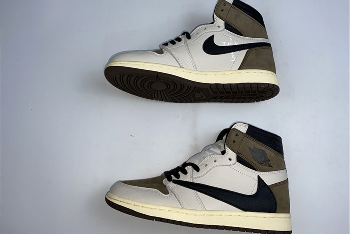 jordan 1 retro high travis scott 2.0 cd4487-100-2