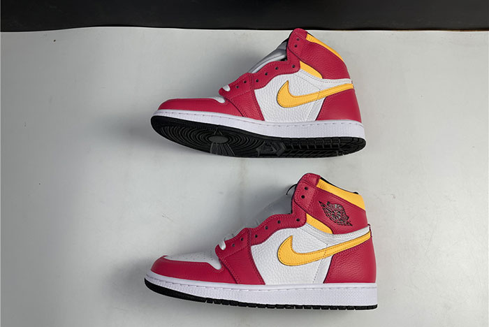air jordan 1 high og“light fusion red” 555088-603