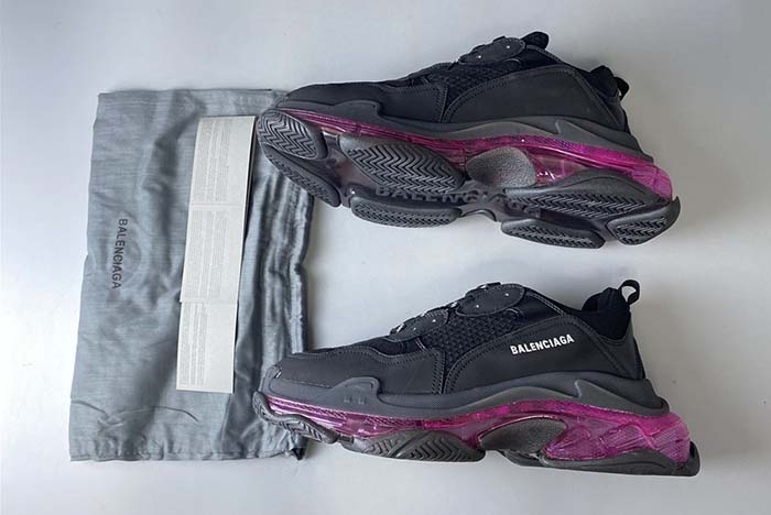 Ba*len*cia*ga triple s black sneaker 541624-w0901-0829