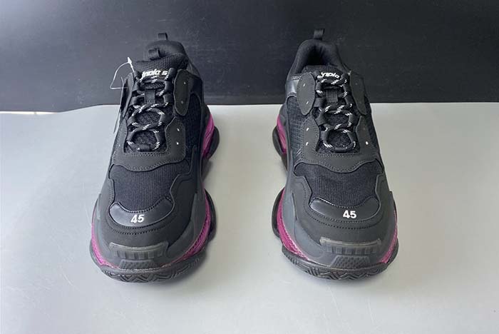 Ba*len*cia*ga triple s black sneaker 541624-w0901-0829
