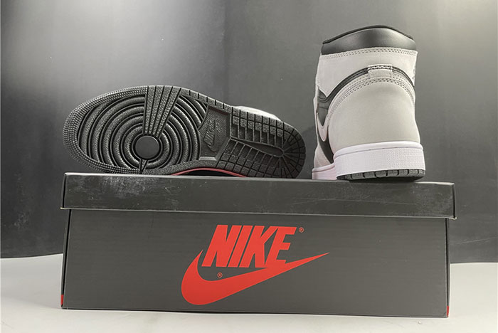 air jordan 1 retro high black white light smoke grey