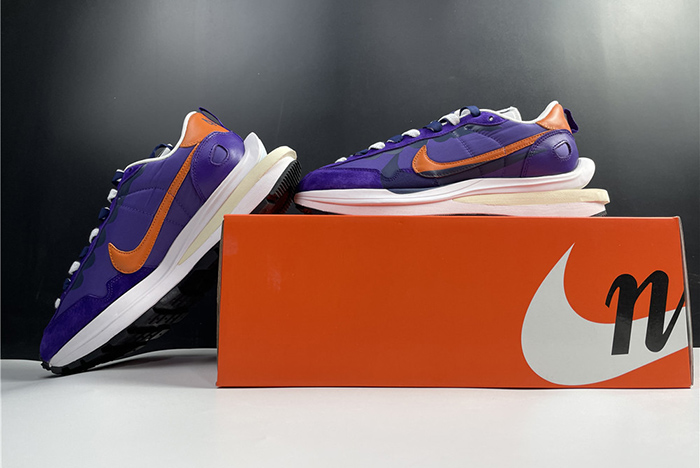 nike vaporwaffle sacai dark iris - dd1875-500
