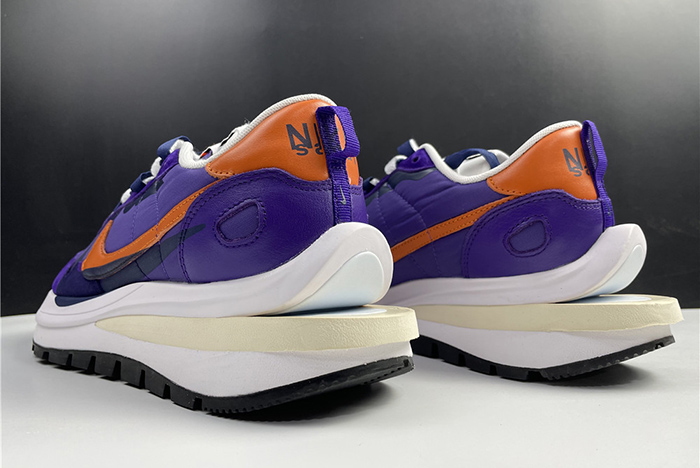 nike vaporwaffle sacai dark iris - dd1875-500