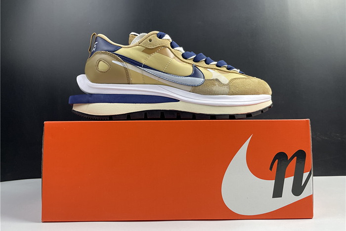 nike vaporwaffle sacai sesame blue void - dd1875-200