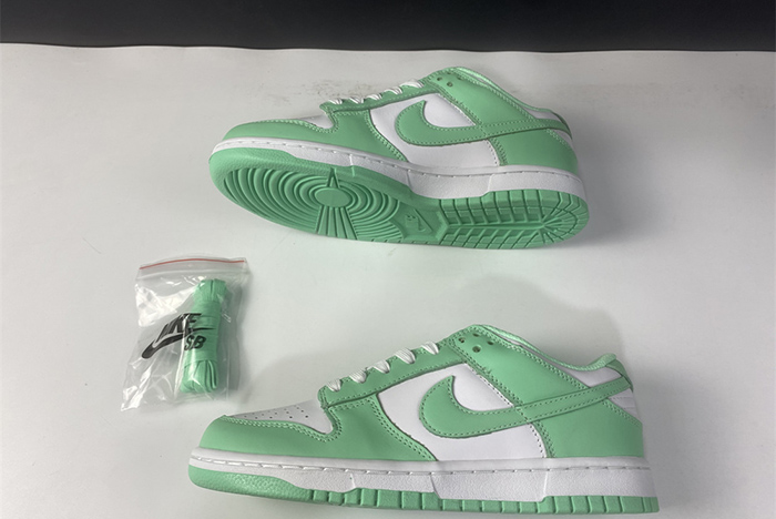nike dunk low green glow - dd1503-105