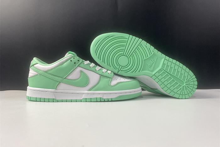nike dunk low green glow - dd1503-105