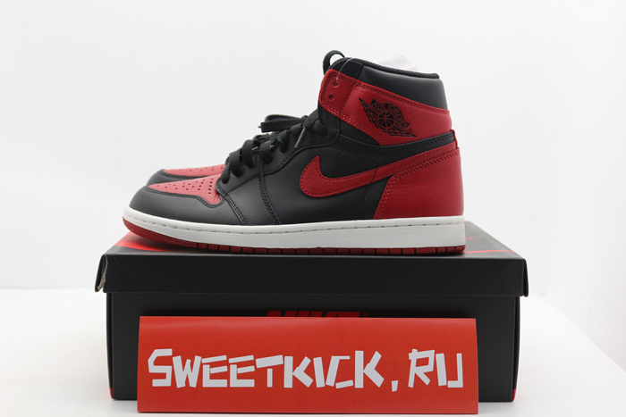 air jordan 1 retro high og “banned” red mens  555088-001
