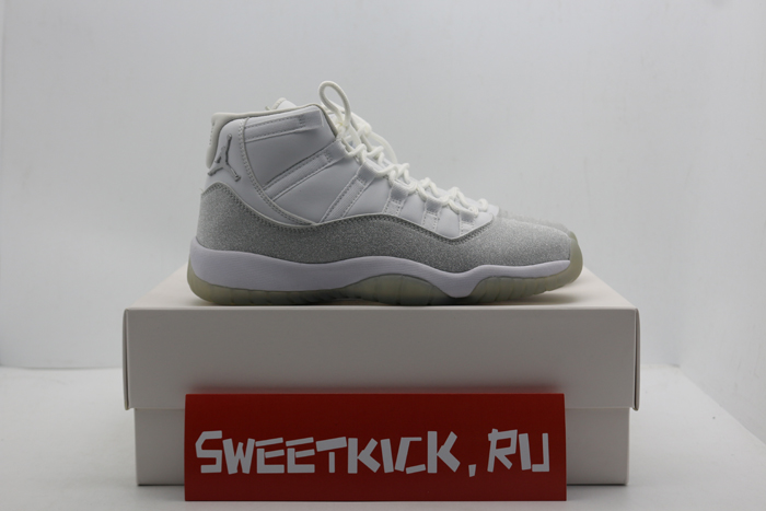 air jordan 11 wmns “metallic silver ar0715-100