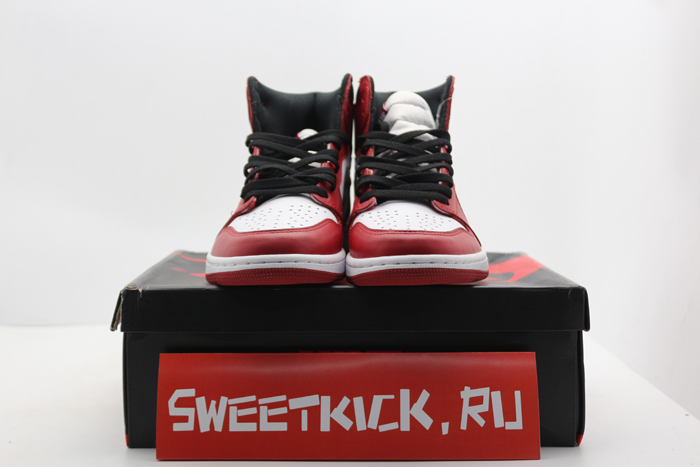 air jordan 1 retro high og chicago red 555088-101