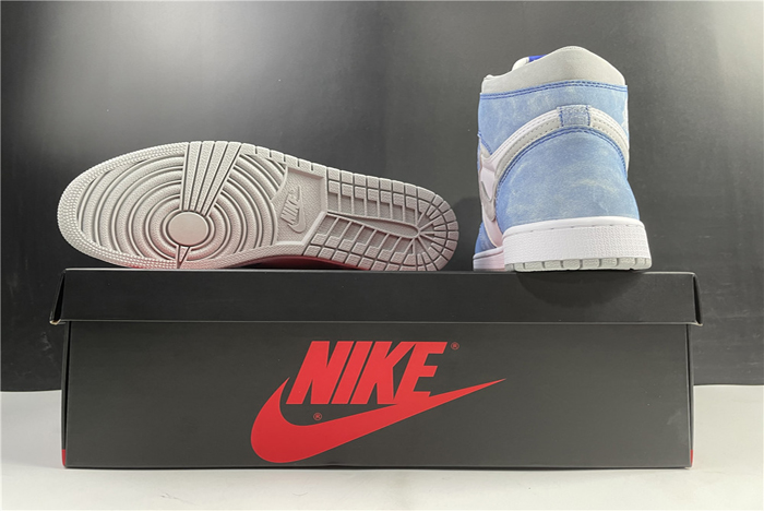 air jordan 1 retro high og hyper royal - 555088-402