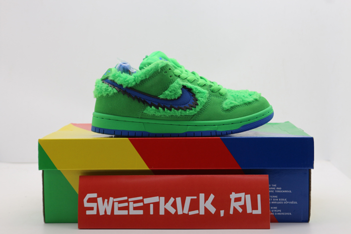 dead x nike sb dunk low“ yellow bear” cj5378-300