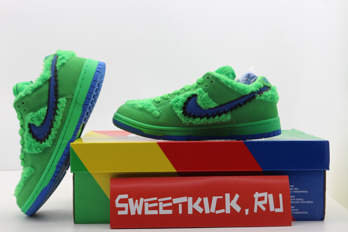 dead x nike sb dunk low“ yellow bear” cj5378-300