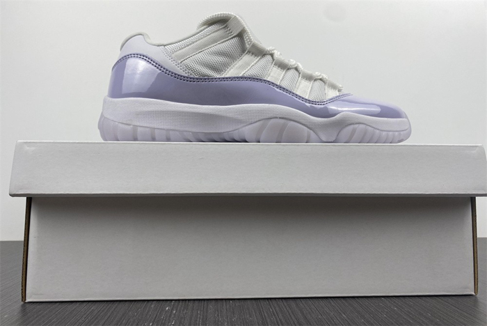 air jordan 11 low”wmns pure violet ah 7860-101