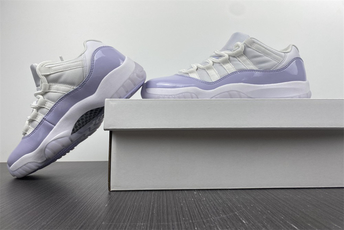 air jordan 11 low”wmns pure violet ah 7860-101