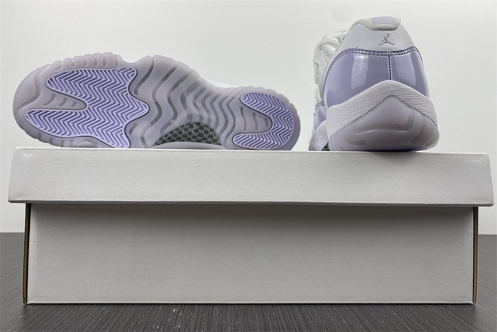 air jordan 11 low”wmns pure violet ah 7860-101