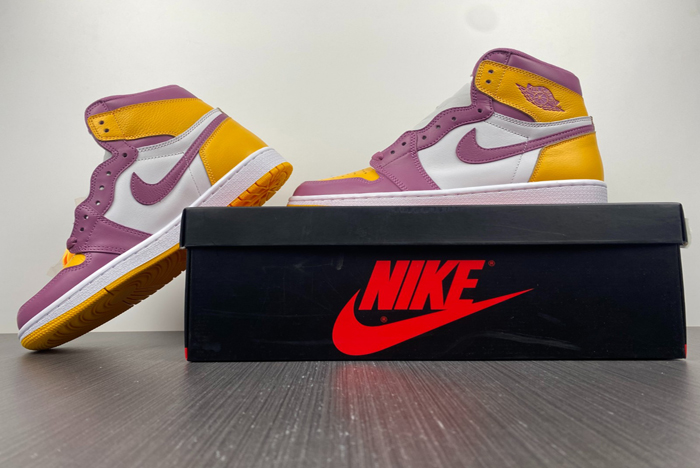 air jordan 1 high og “brotherhood” 555088-706