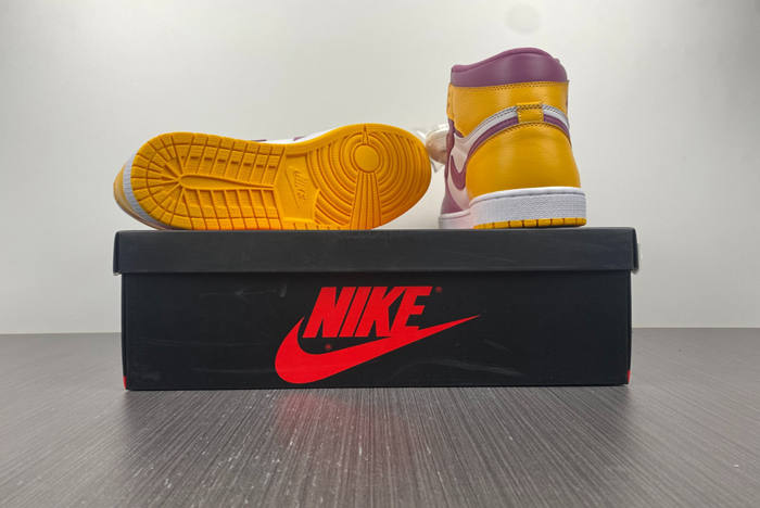 air jordan 1 high og “brotherhood” 555088-706