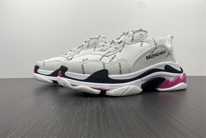 Ba*len*cia*ga triple s black sneaker 8100203732
