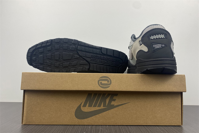 max 1 ts travis scott x nike air max 1  do9392-001
