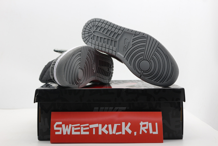 aj1 air jordan 1 high og “rebellionaire” 555088-036