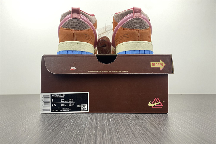 social status x nk sb dunk mid dj1173-700