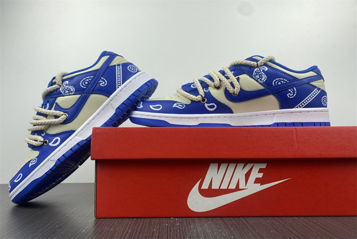 nike dunk low se free 99   dd1391-001