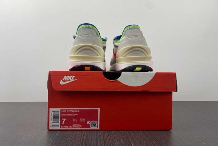 nike waffle one  dm5446-701