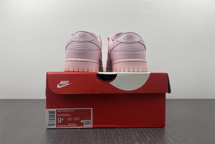 nike dunk low pink  921803-601