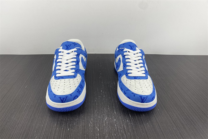 nk air force 1-l**is V*t*n blue