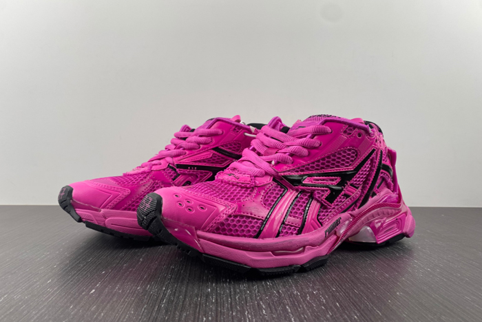 7.0 Ba*len*cia*ga -runner