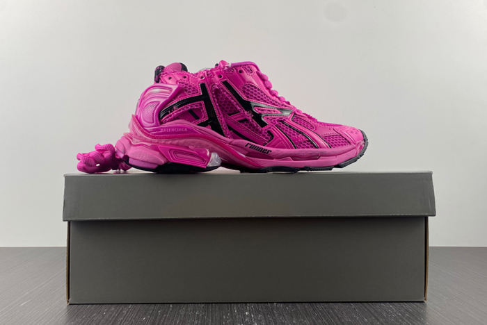 7.0 Ba*len*cia*ga -runner