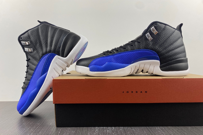 nike air jordan 12  ao6068-004.39