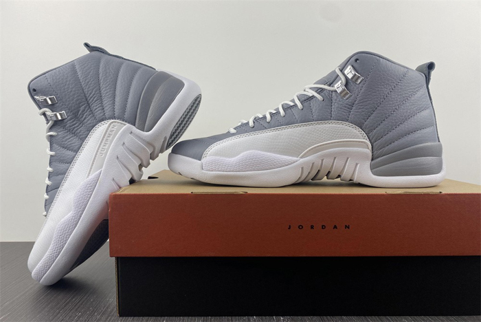 air jordan 12 stealth  ct8013-015