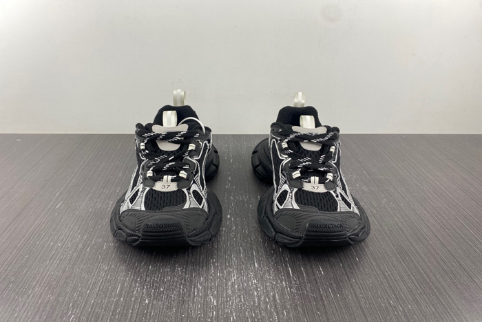 Ba*len*cia*ga -phantom sneaker