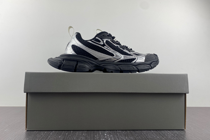 Ba*len*cia*ga -phantom sneaker