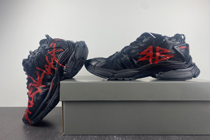 7.0 Ba*len*cia*ga -runner（3）
