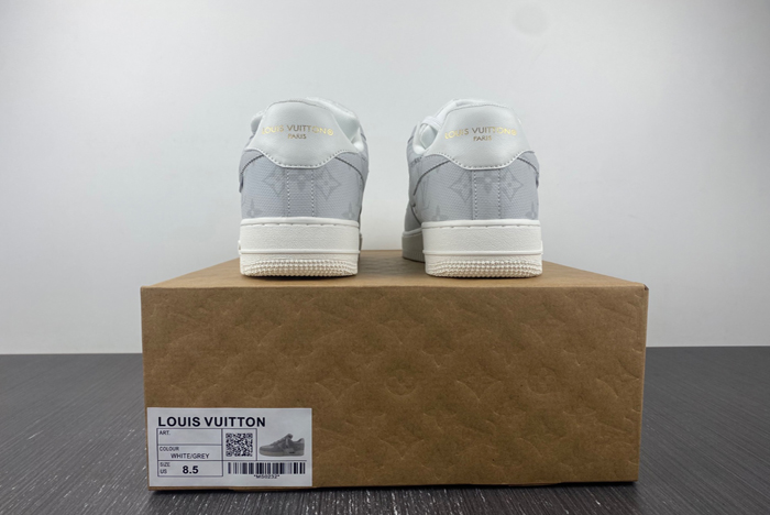 l**isV*t*n x nike air force（2）