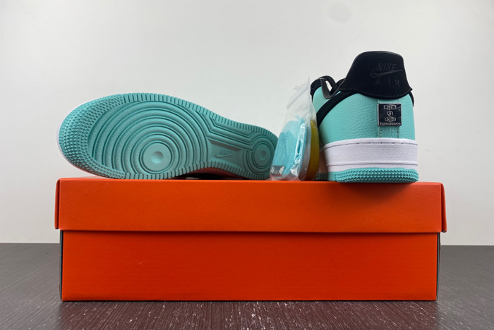 T*f*ny & co. x nike air force 1 low  dz1382-002