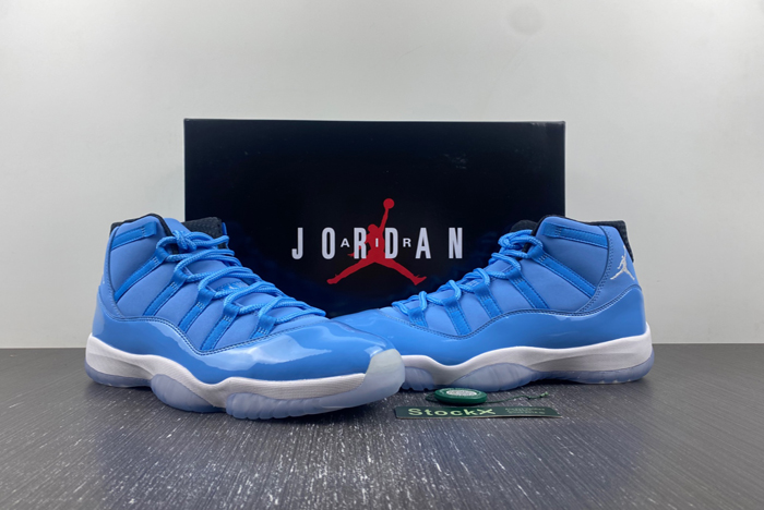 air jordan 11 "pantone 717602-900