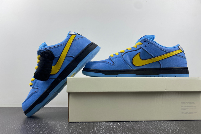 the powerpuff girls x nike sb dunk low “bubbles” fz8320 400