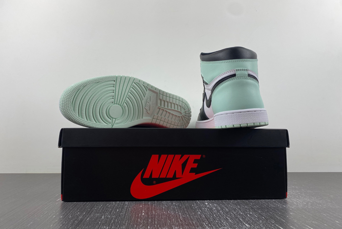 air jordan 1 retro high og nrg   861428 100