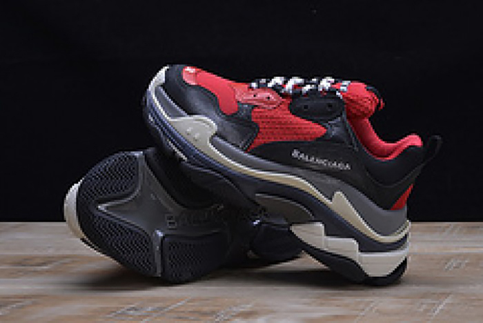 Ba*len*cia*ga triple s sneakers red black
